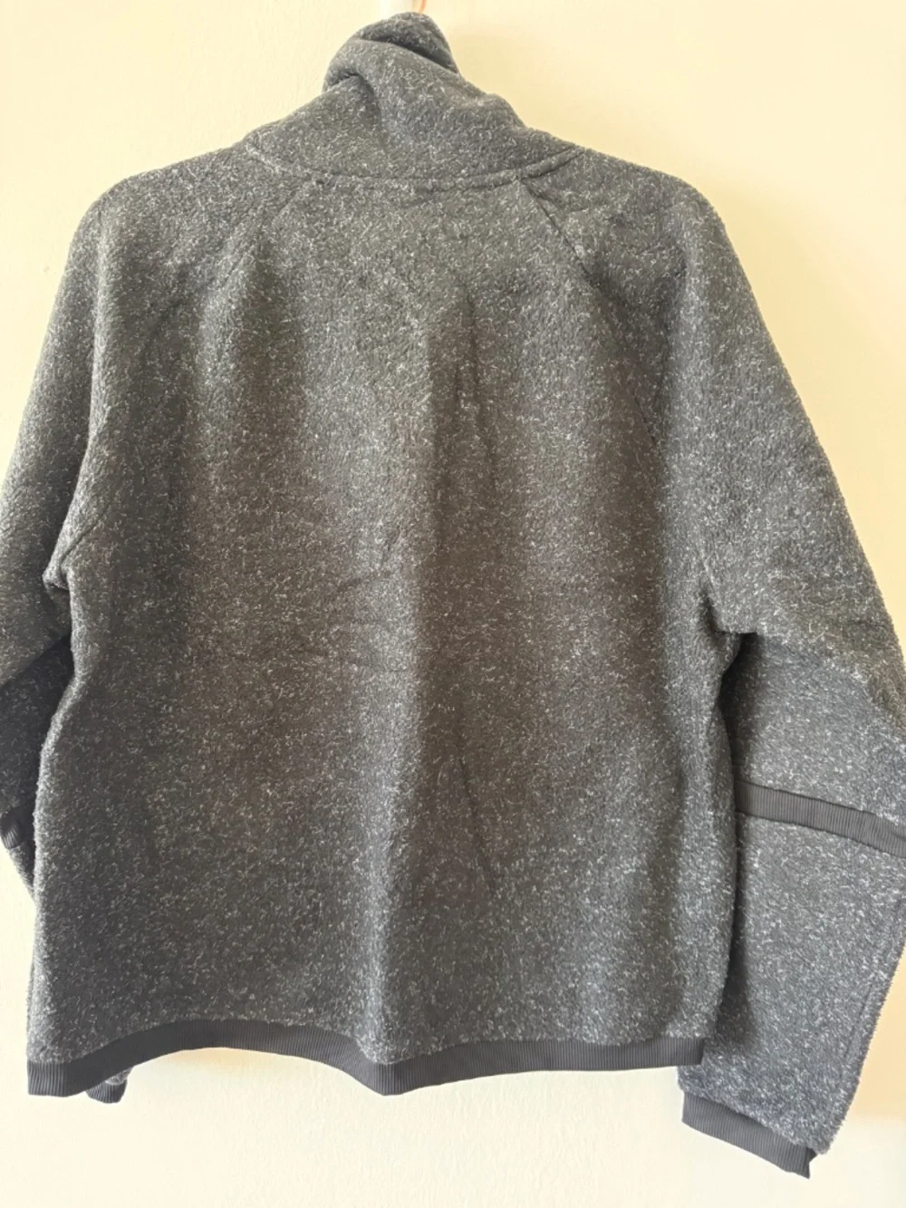 Nike Technical Fleece Funnel Neck Pullover – Black Gray – M